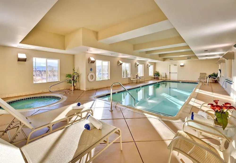 Hampton Inn & Suites Reno 3*,