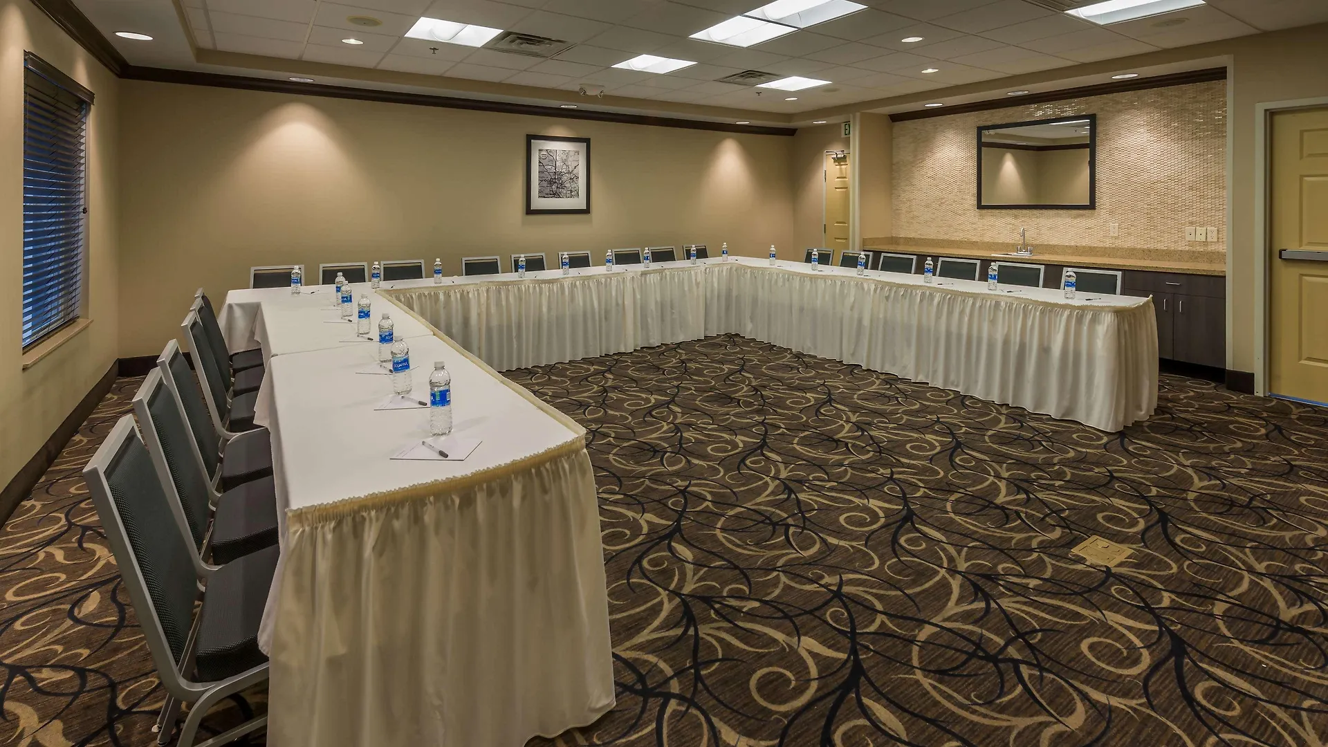 Hampton Inn & Suites Reno Hotel